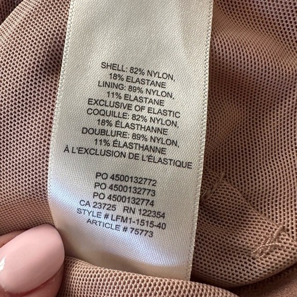 Tan crop top with built in bra size fits like XS - Picture 5 of 6